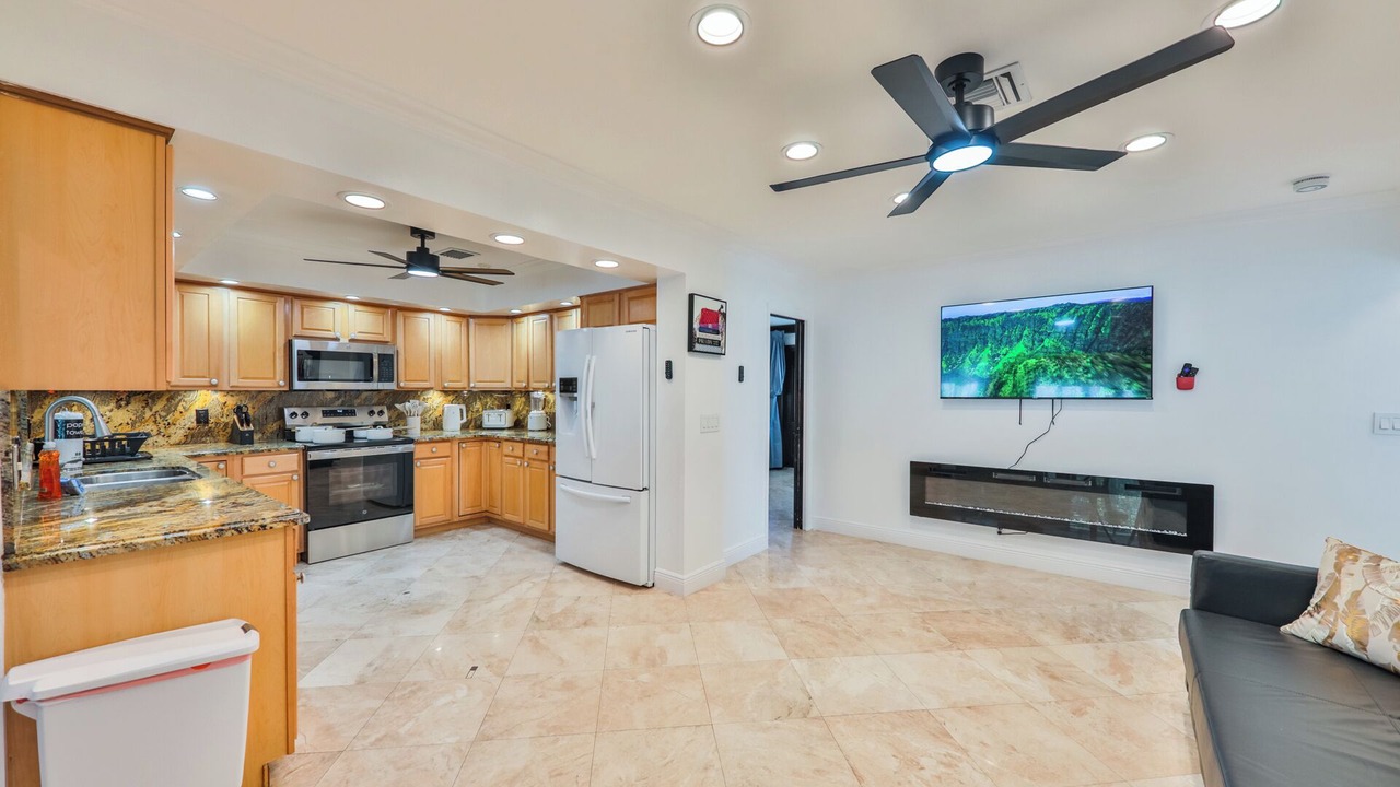 Photo of Kitchen in Hollywood Hills