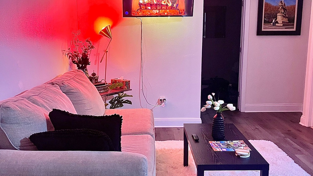Photo of Livingroom in North Hyde Park