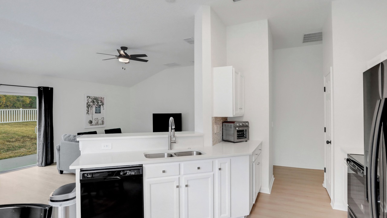 Photo of Kitchen in Doctors Inlet