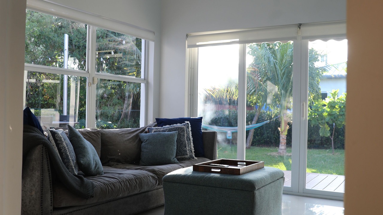 Photo of Livingroom in Surfside