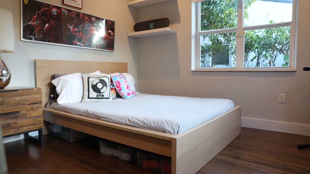 Photo of Bedroom in Surfside