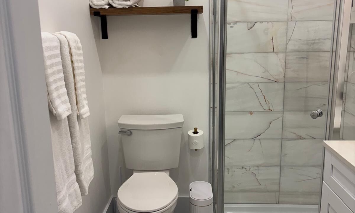 Photo of Bathroom in Pelican