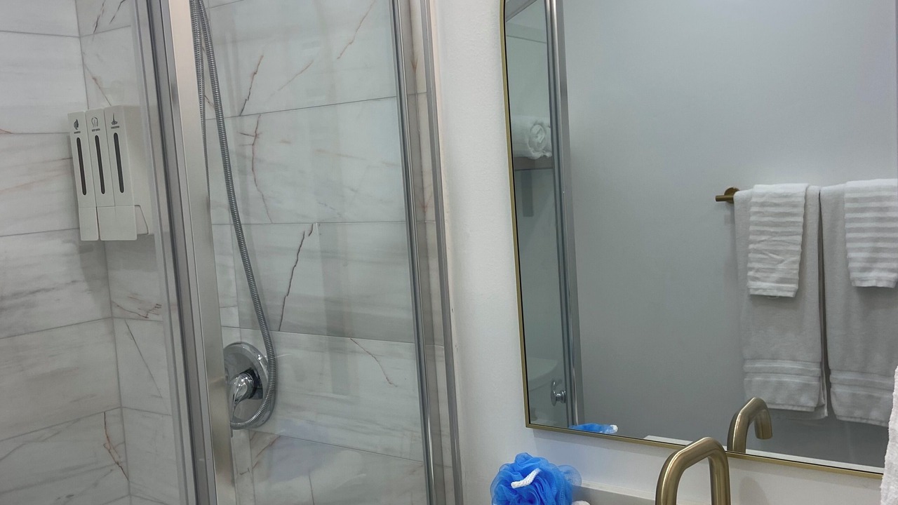 Photo of Bathroom in Pelican