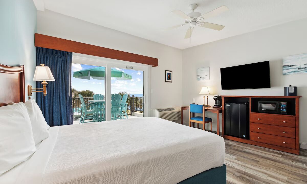 Photo of Bedroom in Atlantic Beach