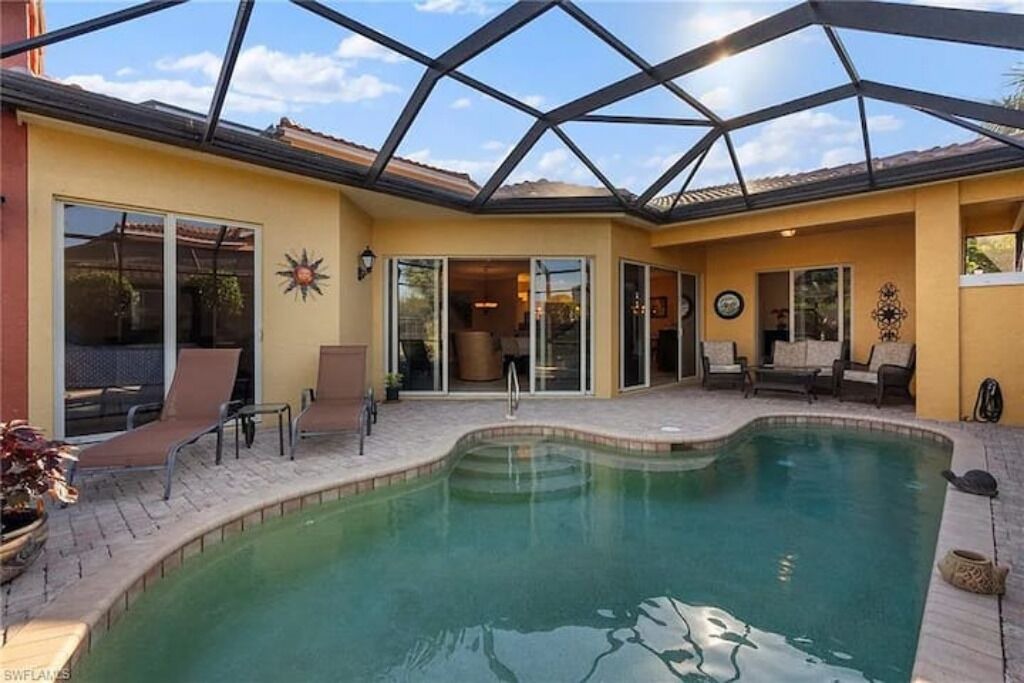 Photo of Outdoor in Estero