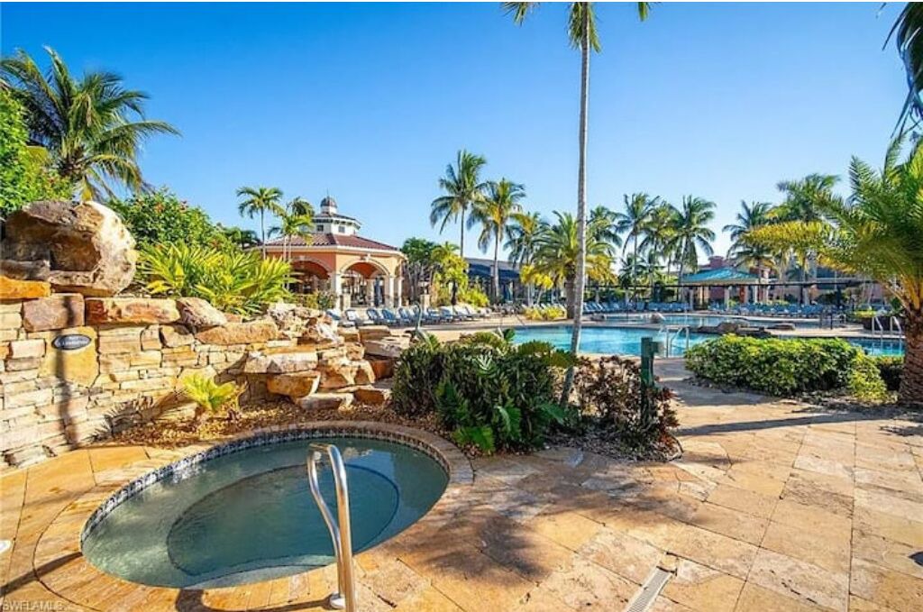 Photo of Outdoor in Estero