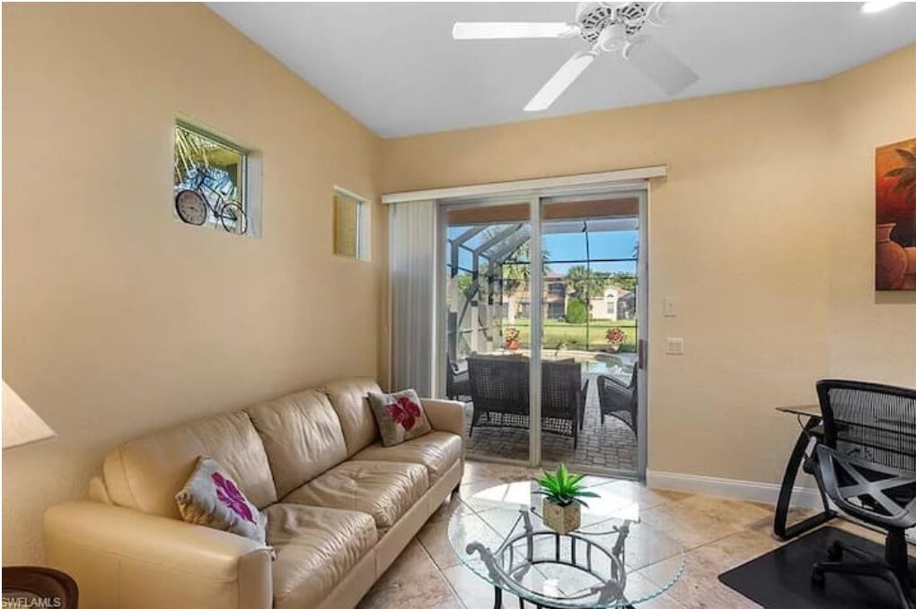 Photo of Livingroom in Estero