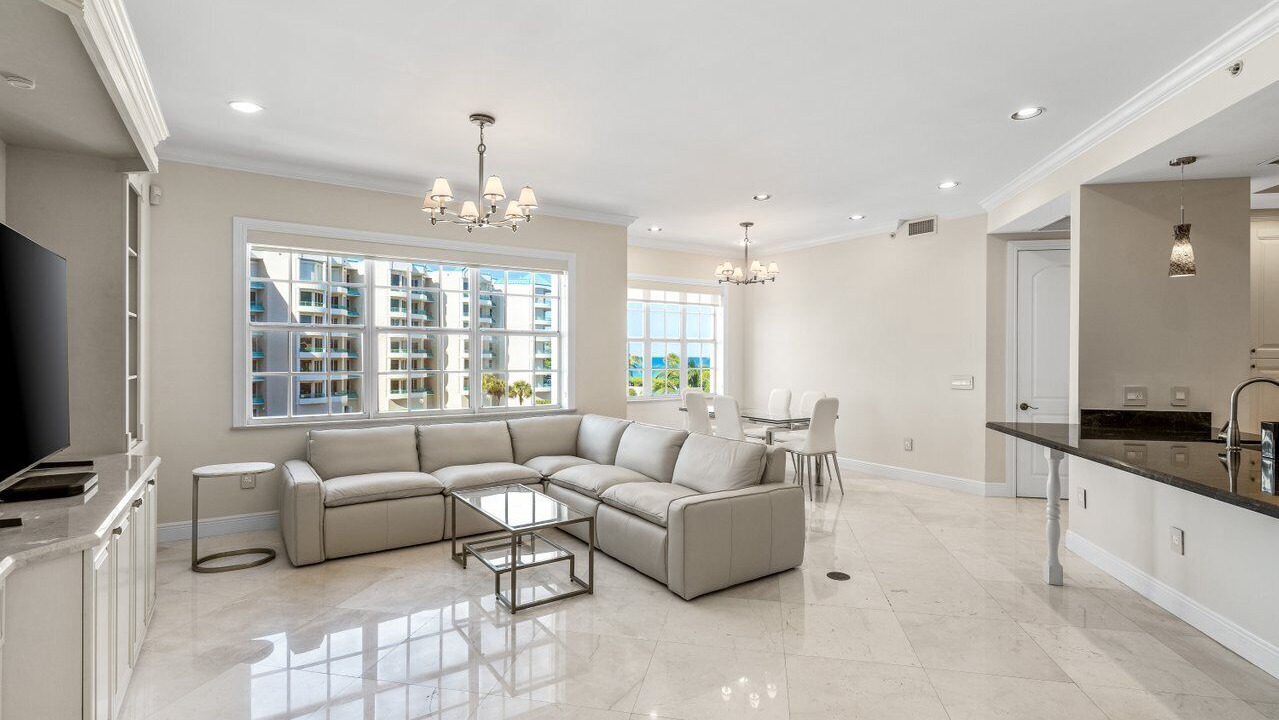 Photo of Livingroom in Jupiter