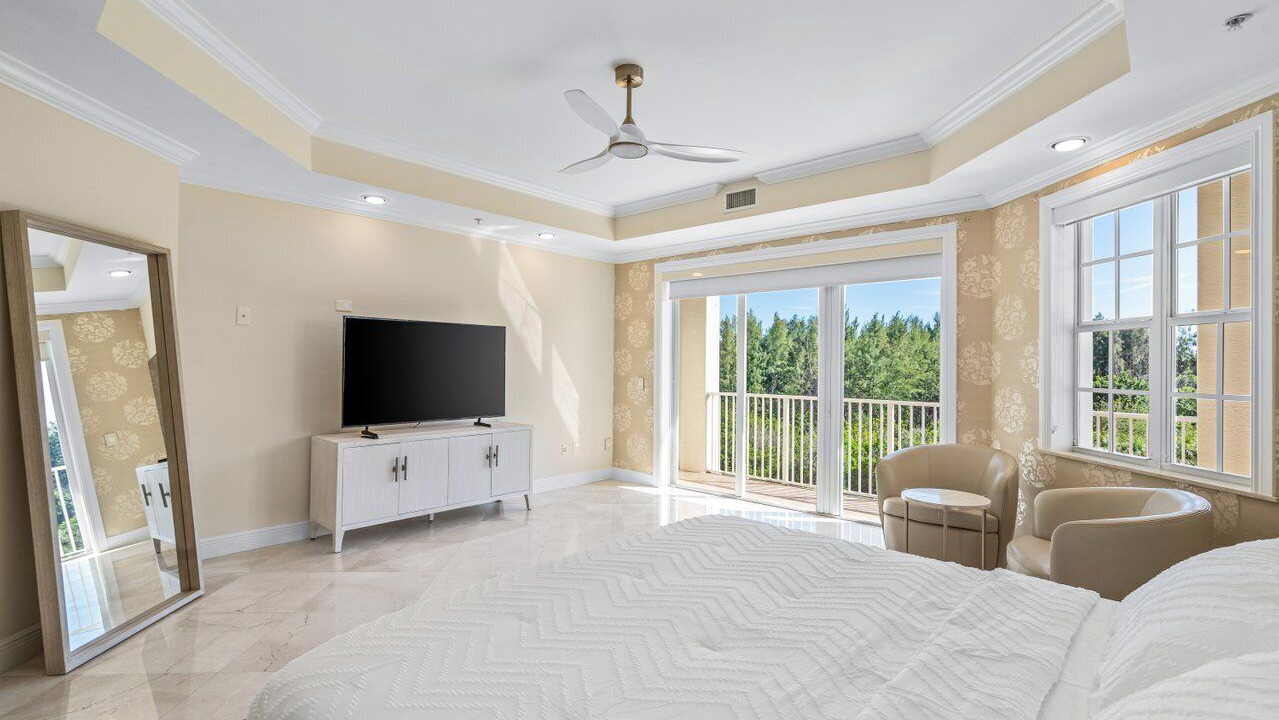 Photo of Bedroom in Olympus
