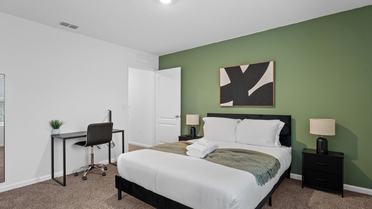Photo of Bedroom in Baymeadows
