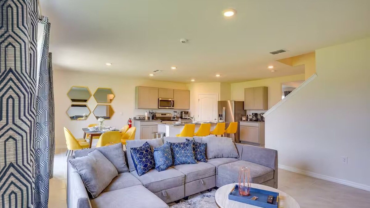 Photo of Livingroom in Haines City