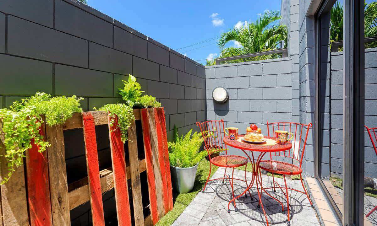 Photo of Outdoor in Hendricks and Venice Isles