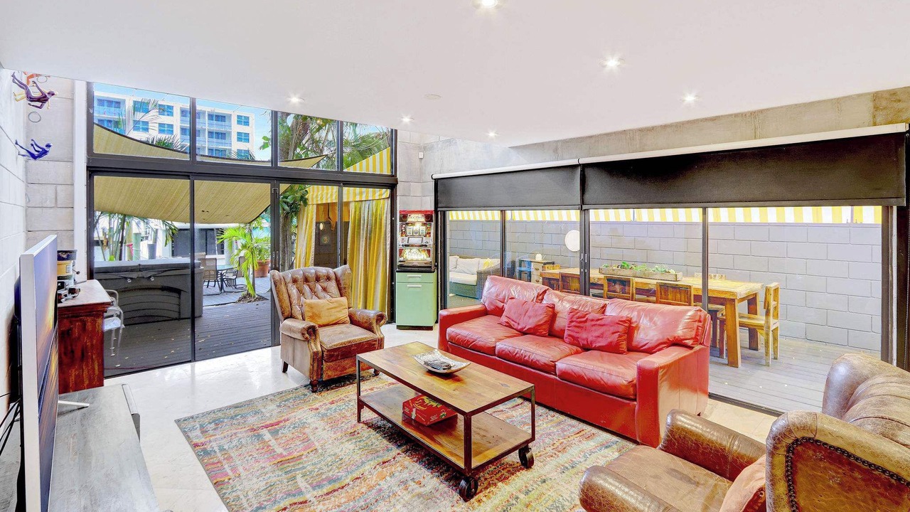 Photo of Livingroom in Hendricks and Venice Isles