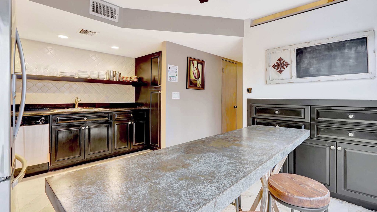 Photo of Kitchen in Hendricks and Venice Isles