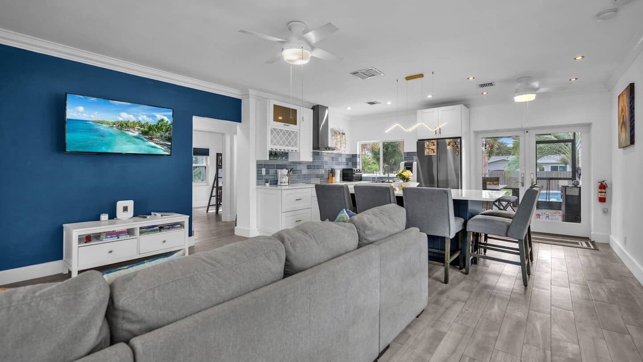 Photo of Livingroom in Melaleuca Gardens