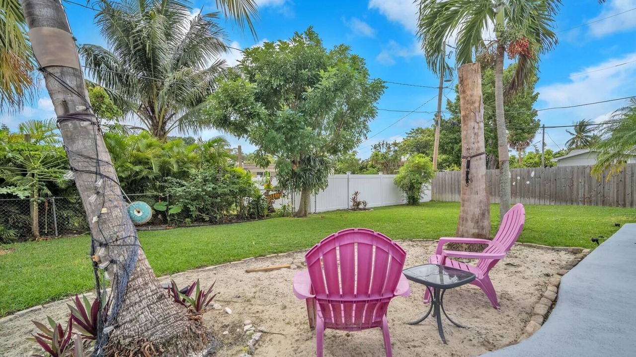 Photo of Outdoor in Melaleuca Gardens