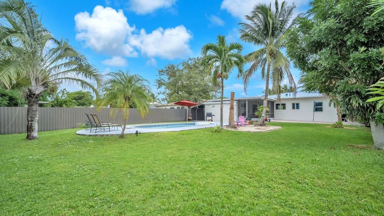 Photo of Outdoor in Melaleuca Gardens