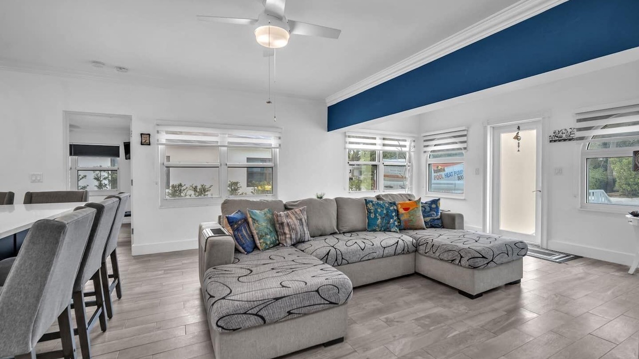 Photo of Livingroom in Melaleuca Gardens