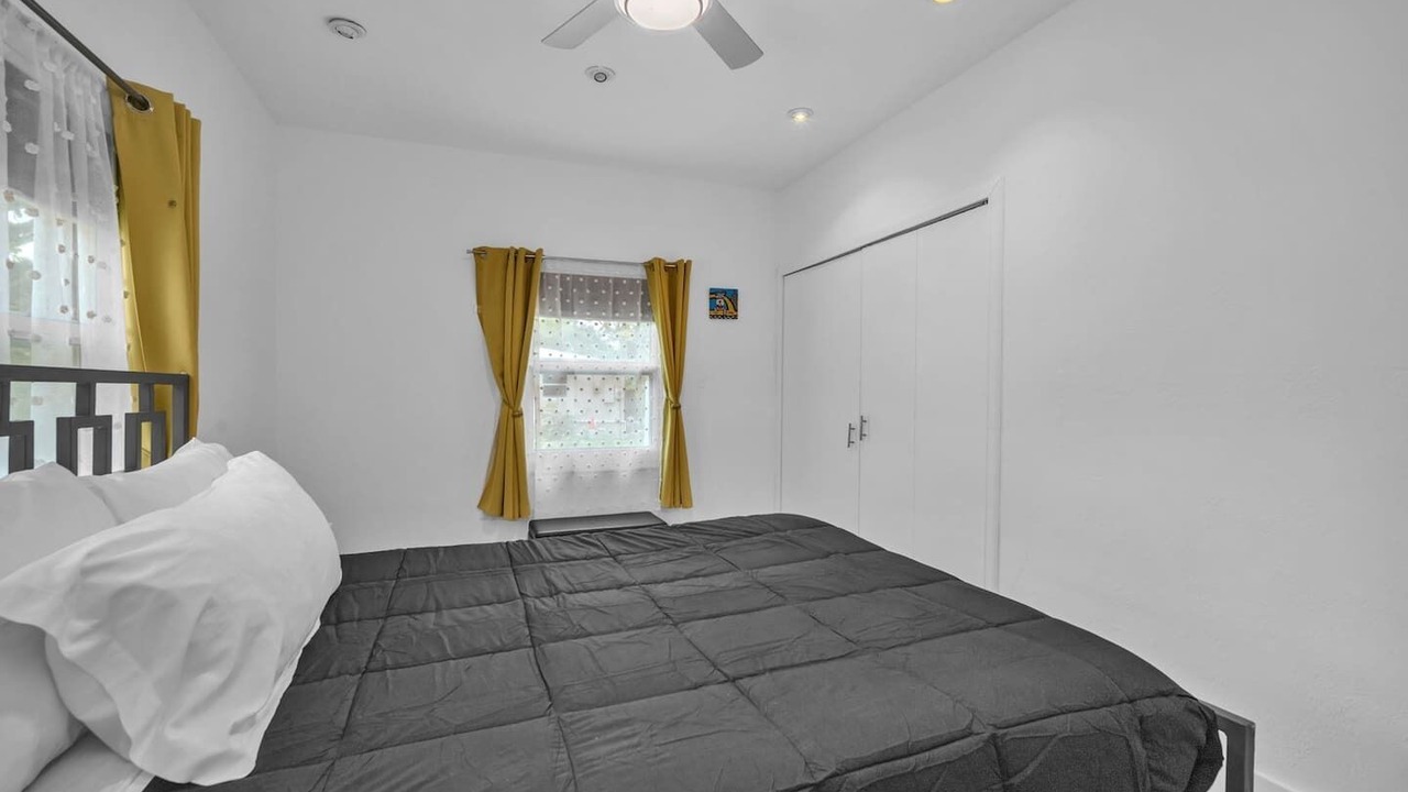 Photo of Bedroom in Melaleuca Gardens