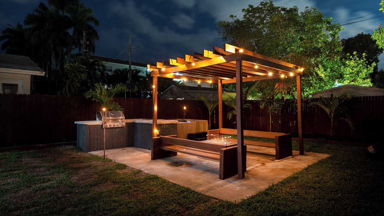 Photo of Outdoor in Royal Poinciana