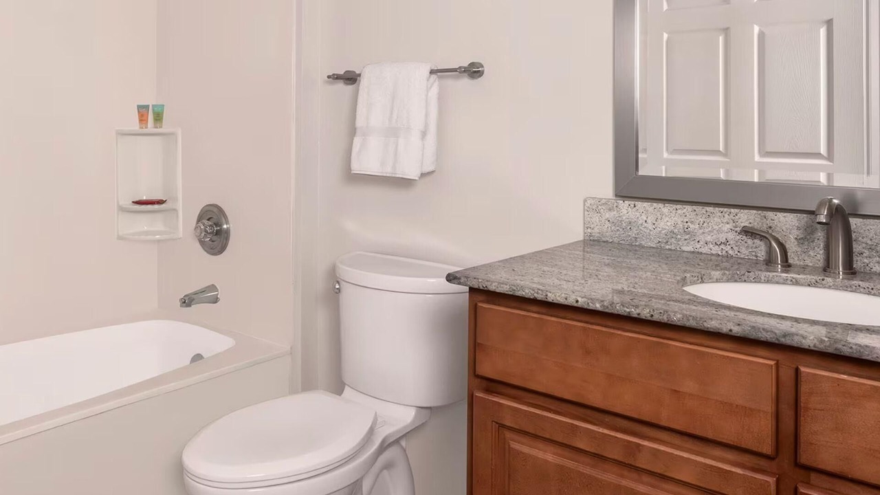 Photo of Bathroom in Smith's Memento