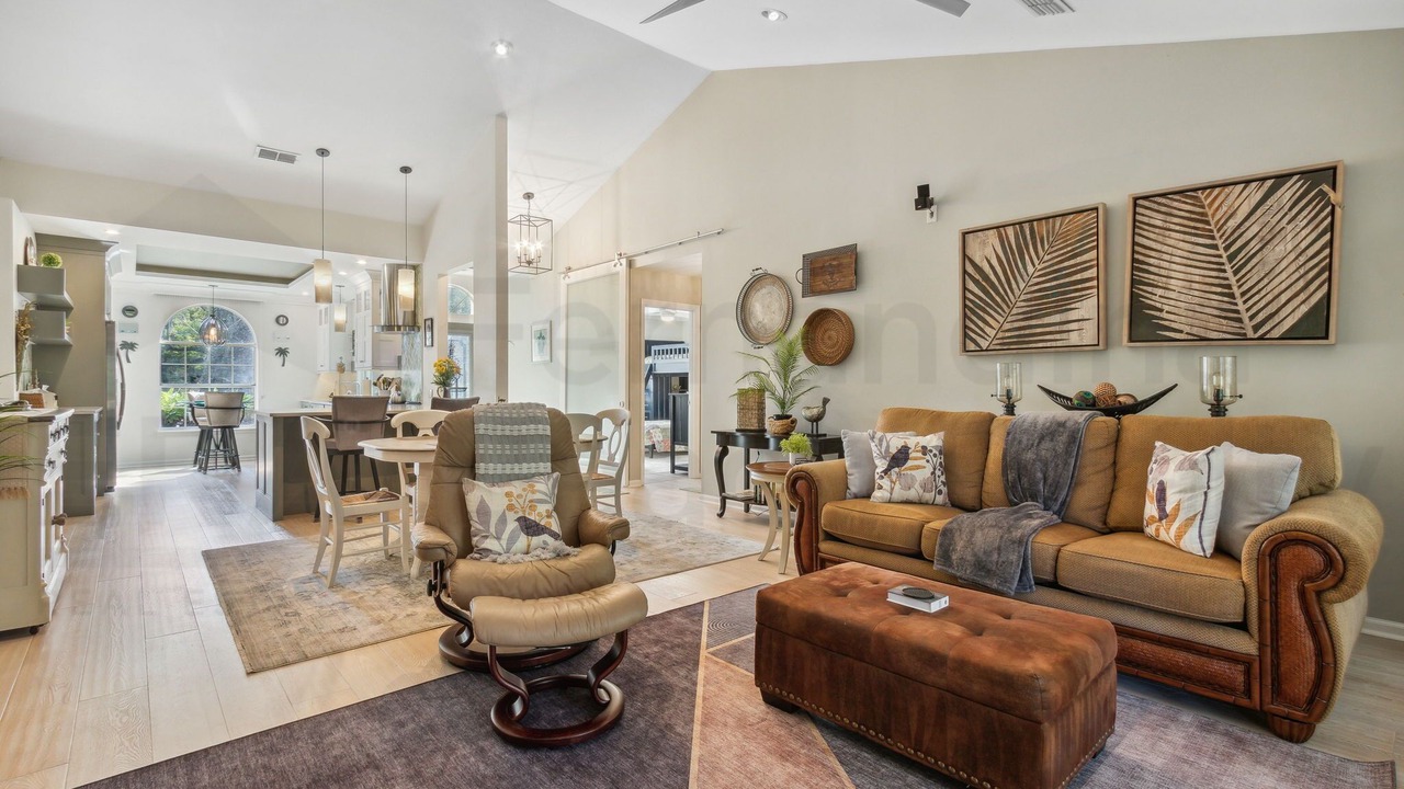 Photo of Livingroom in Amelia City