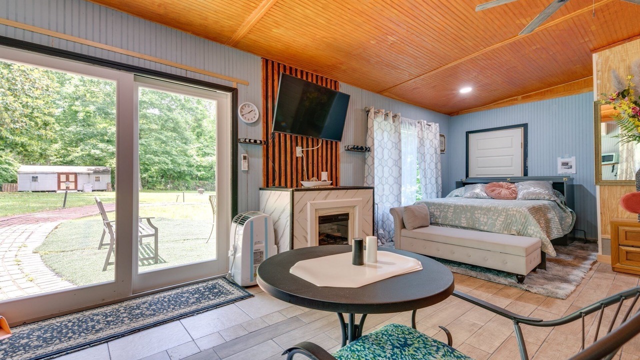 Photo of Bedroom in Cliftondale