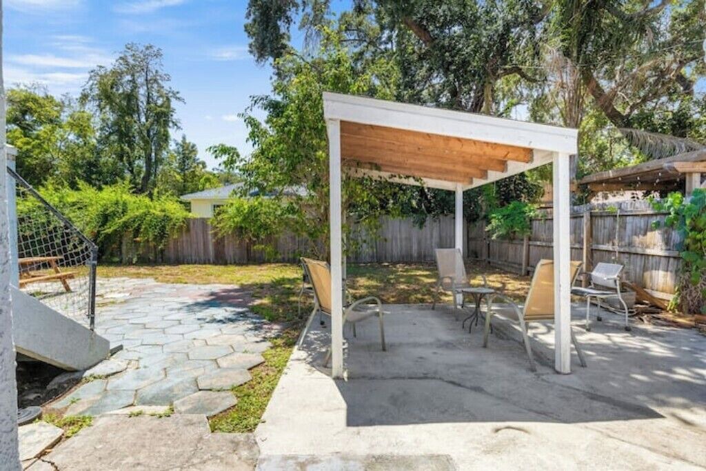Photo of Patio Balcony in Historic Uptown