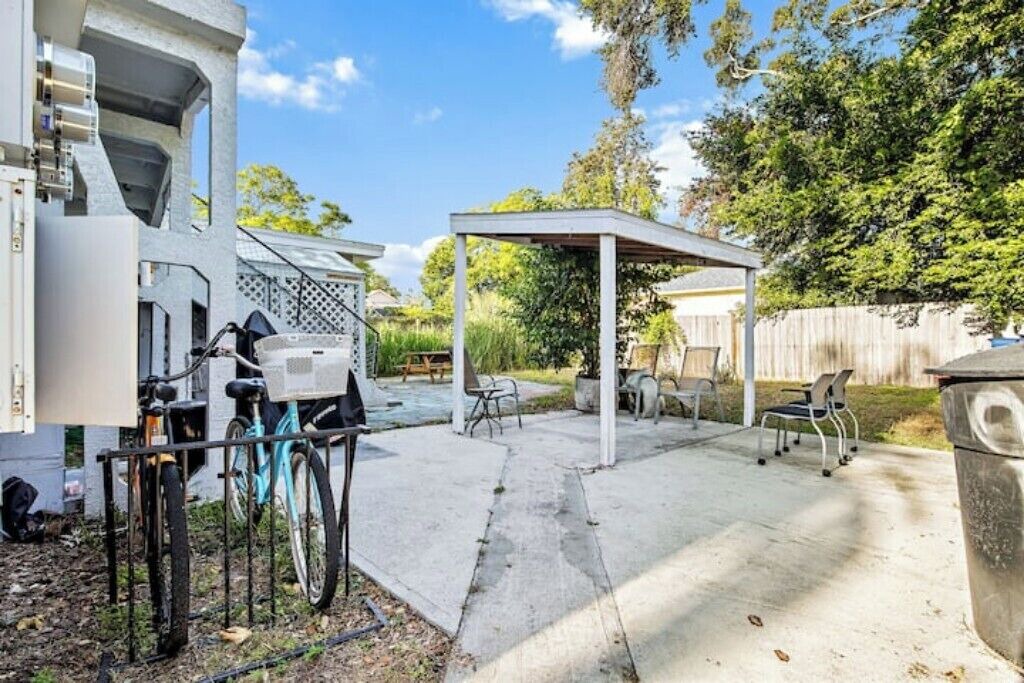 Photo of Outdoor in Historic Uptown