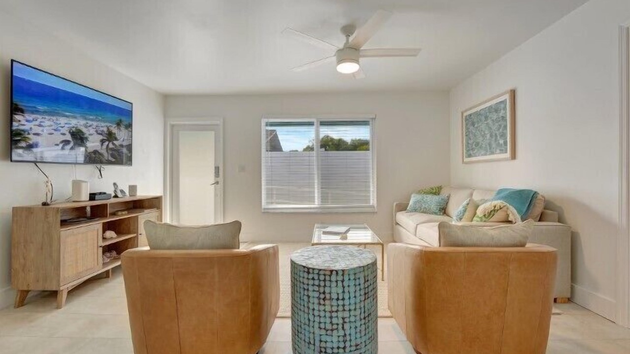Photo of Livingroom in Edgewood