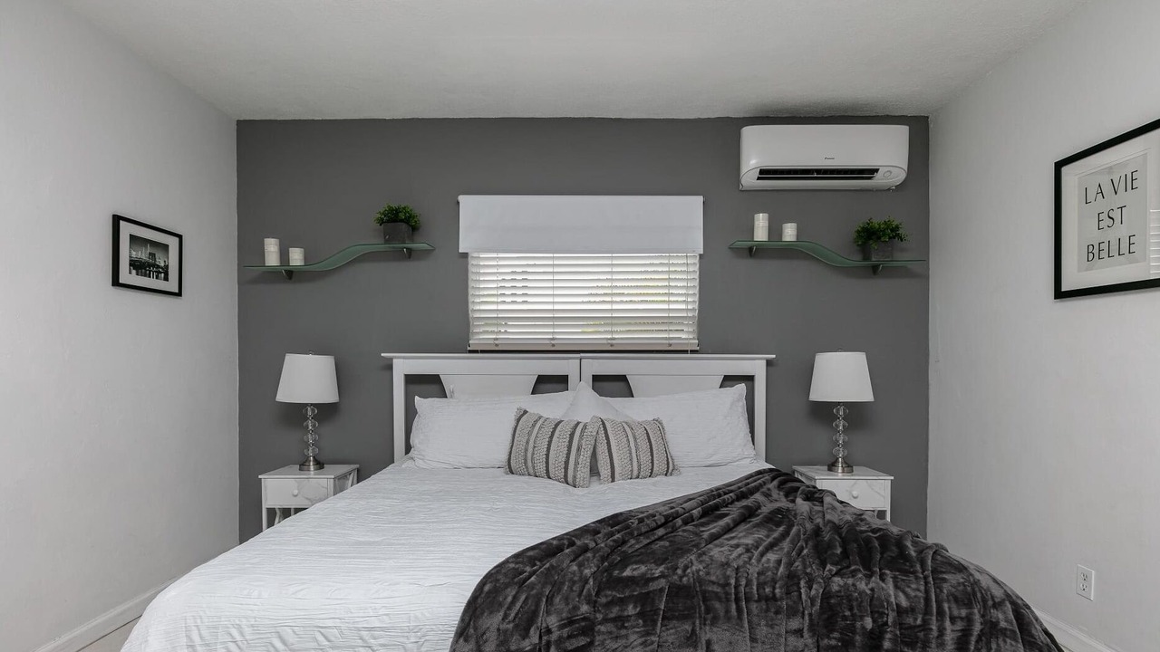 Photo of Bedroom in Poinciana Park