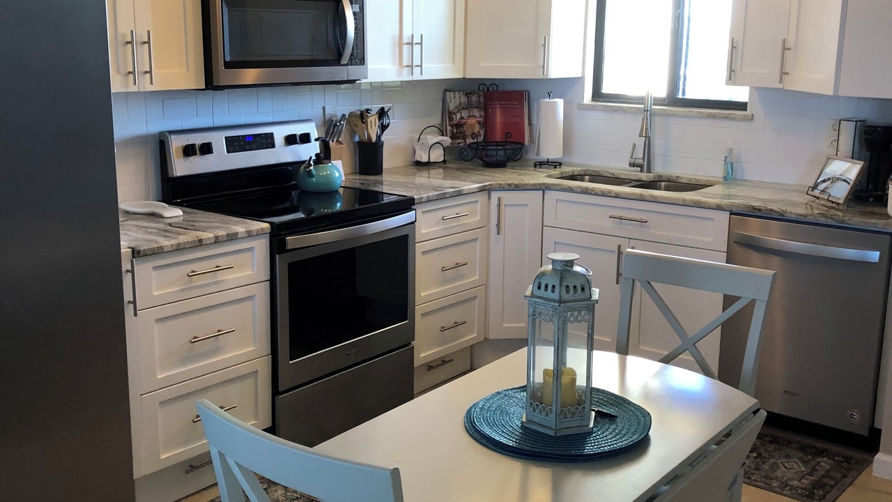 Photo of Kitchen in Hudson Beach Pointe