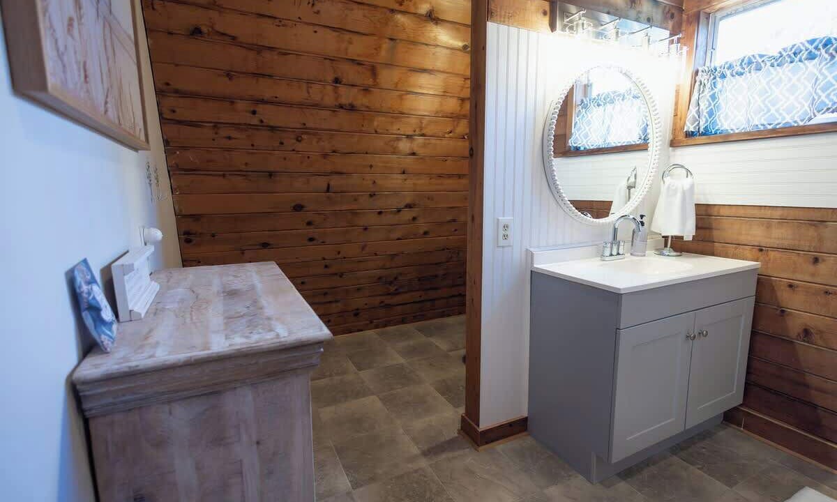 Photo of Bathroom in Plant City