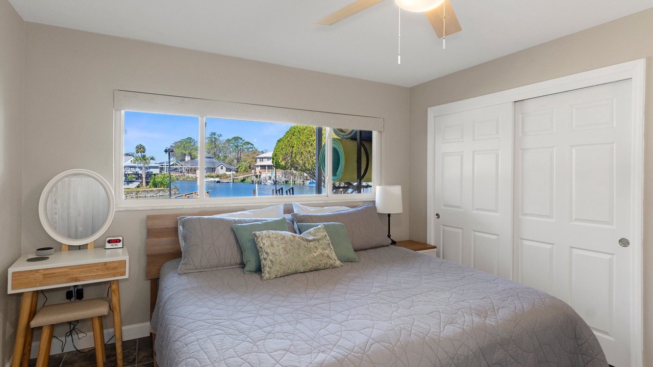 Photo of Bedroom in Springs at Kings Bay