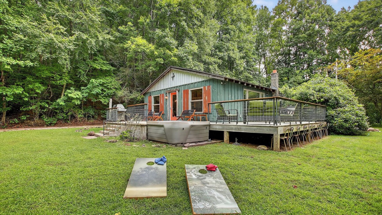 Photo of Patio Balcony in Candler