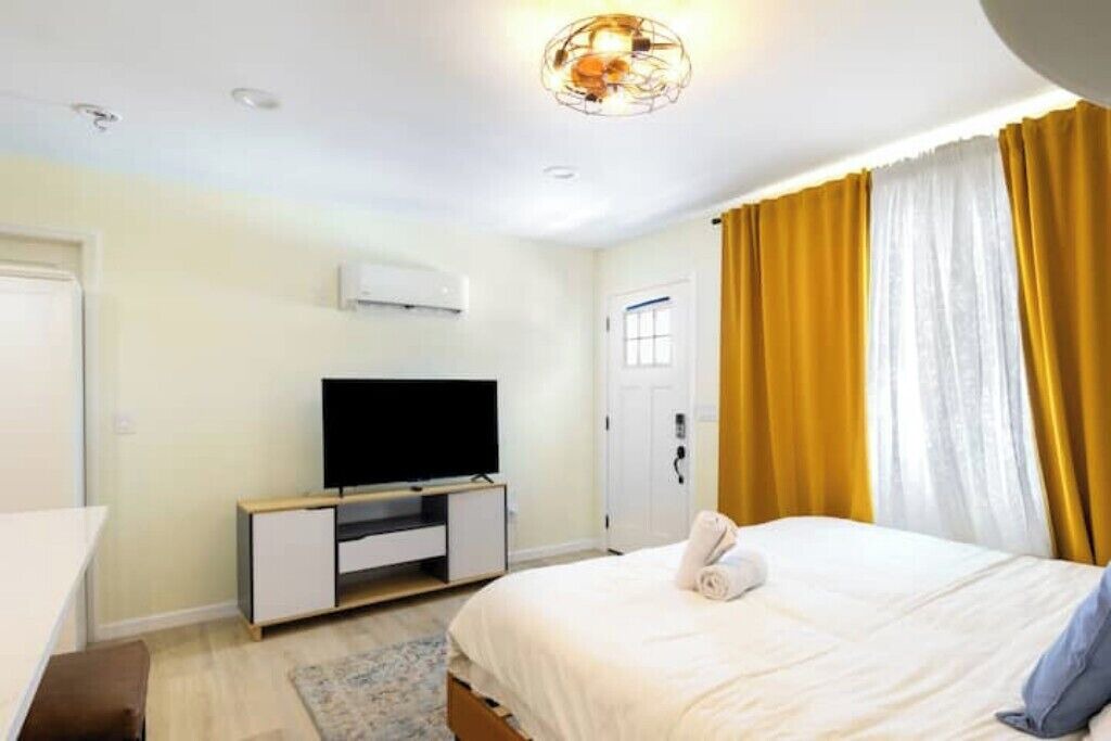 Photo of Bedroom in United Central