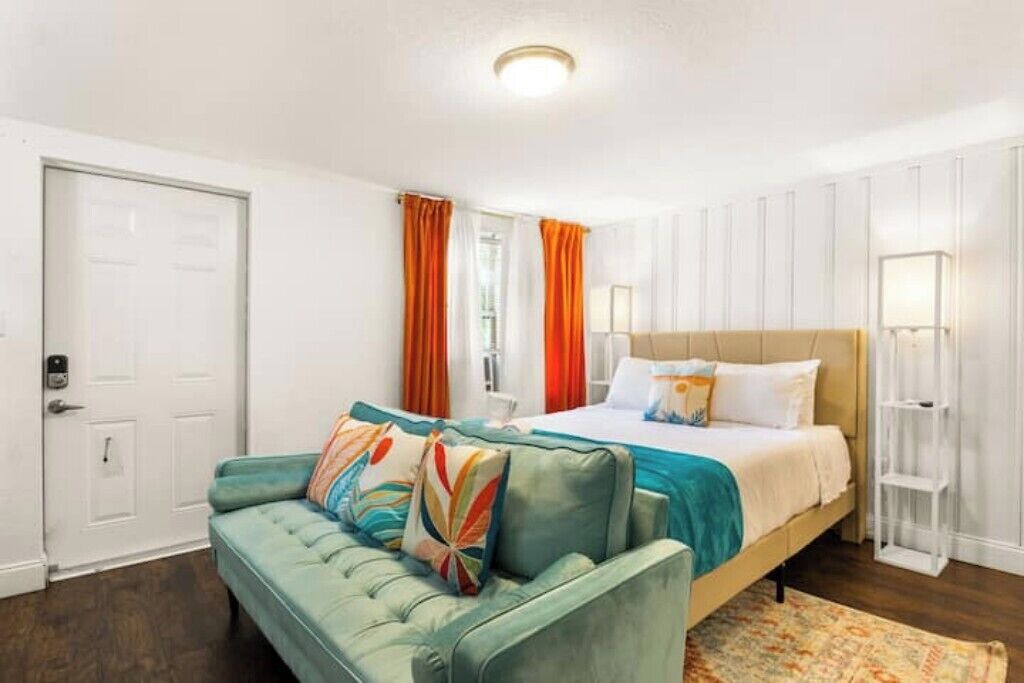 Photo of Bedroom in Historic Uptown