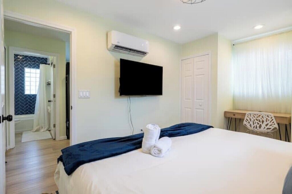 Photo of Bedroom in United Central