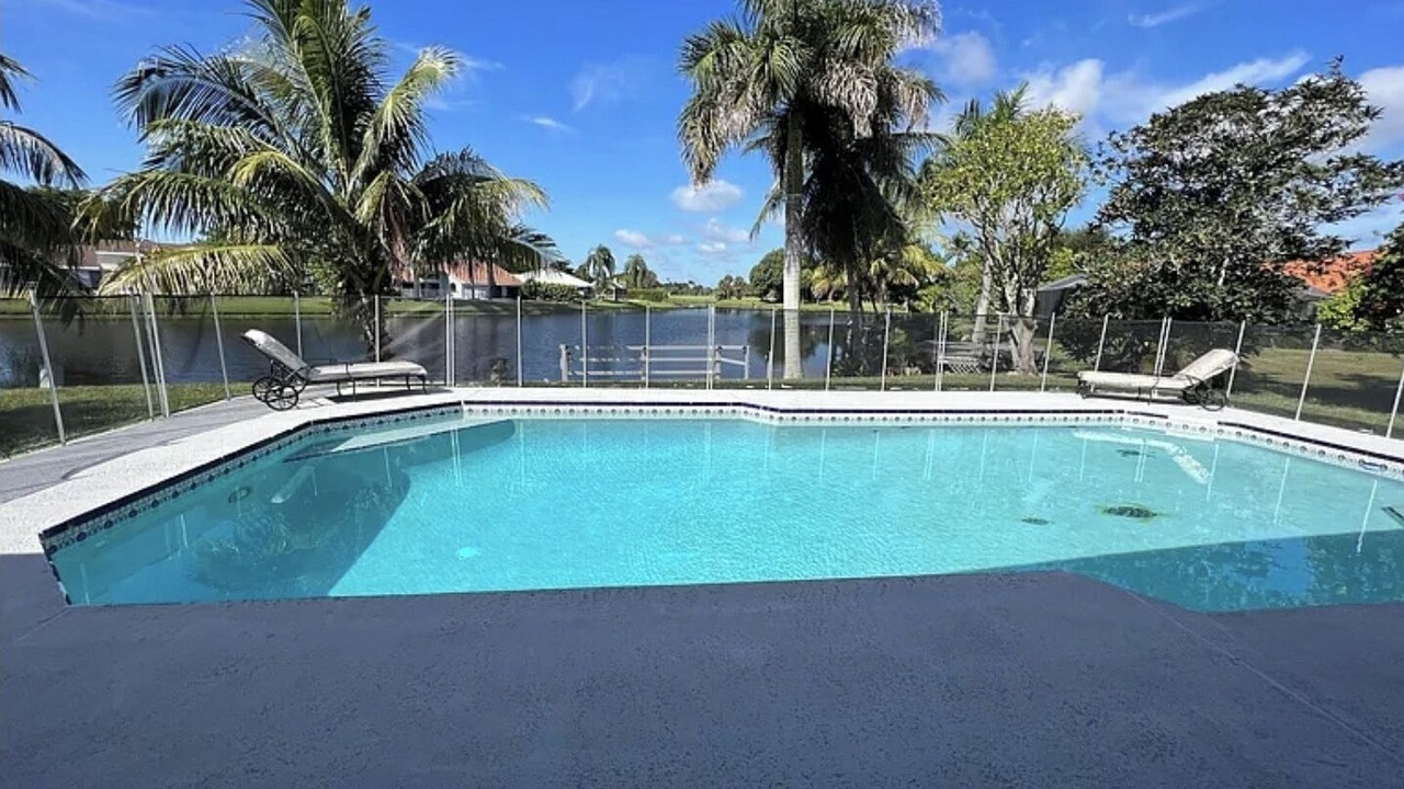 Photo of Outdoor in Greenview Shores