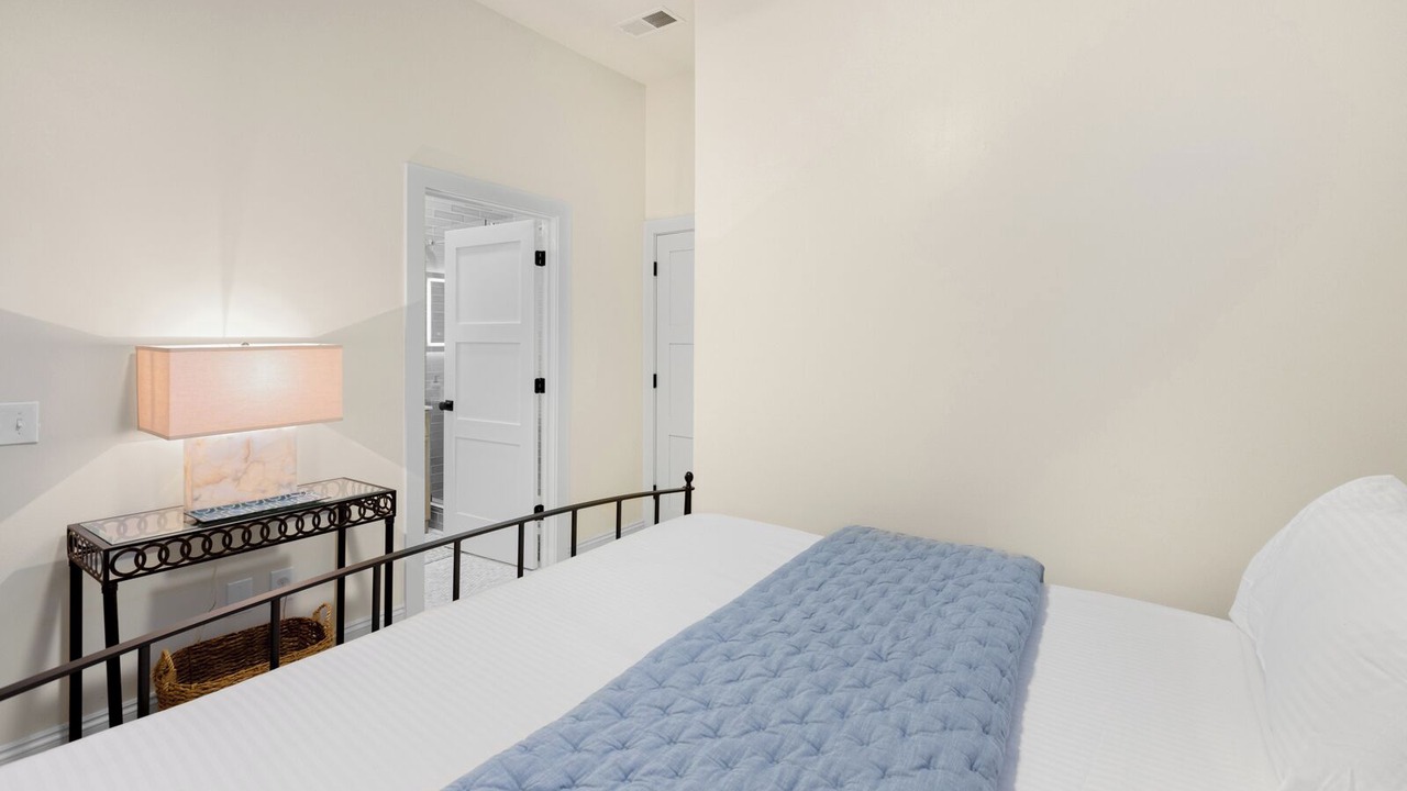 Photo of Bedroom in White's Gulfview