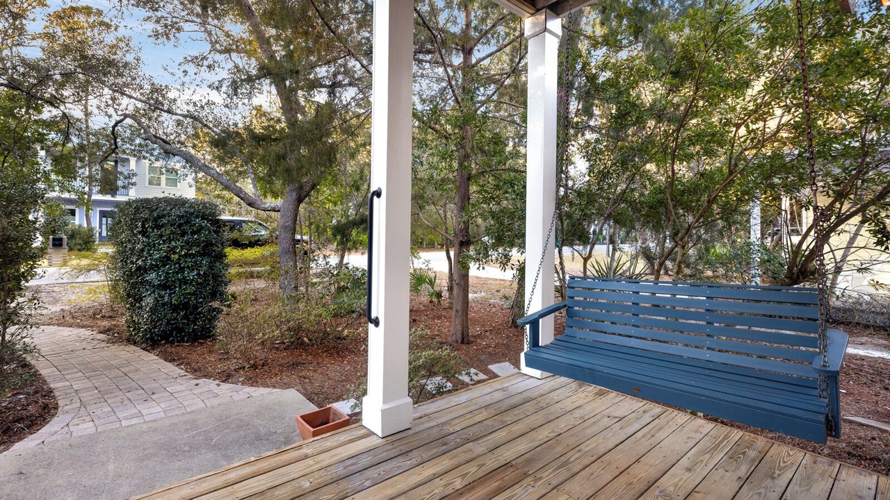 Photo of Patio Balcony in White's Gulfview