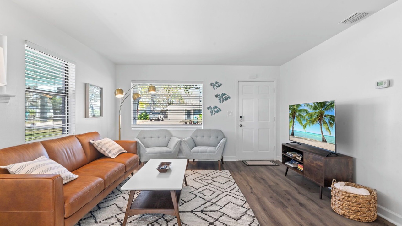 Photo of Livingroom in Jacksonville