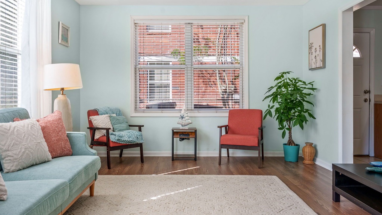 Photo of Livingroom in Jacksonville