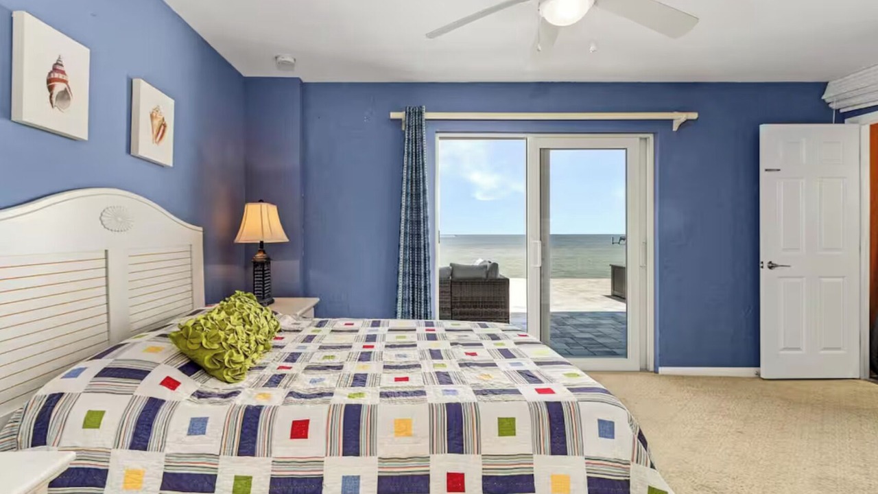 Photo of Bedroom in Bokeelia