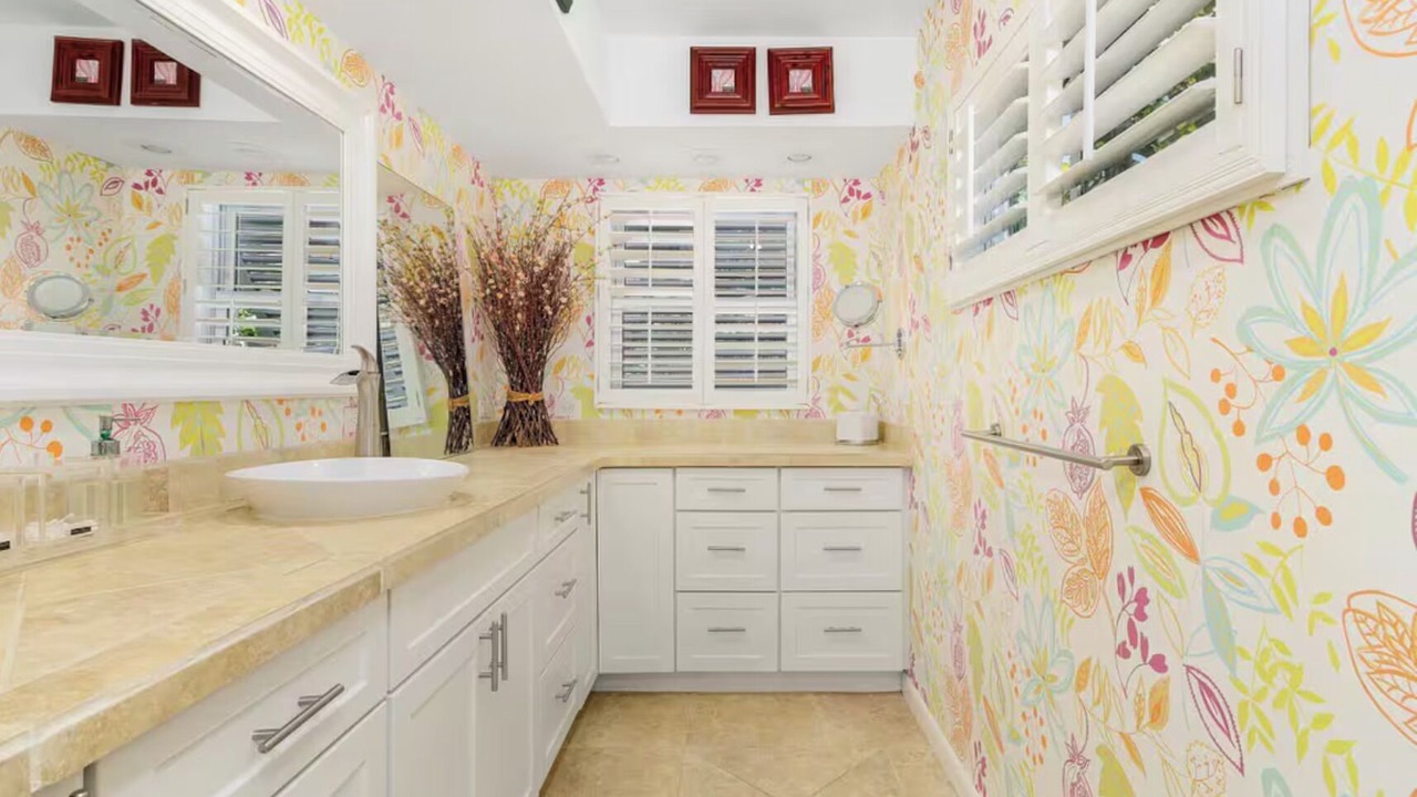 Photo of Bathroom in Bokeelia
