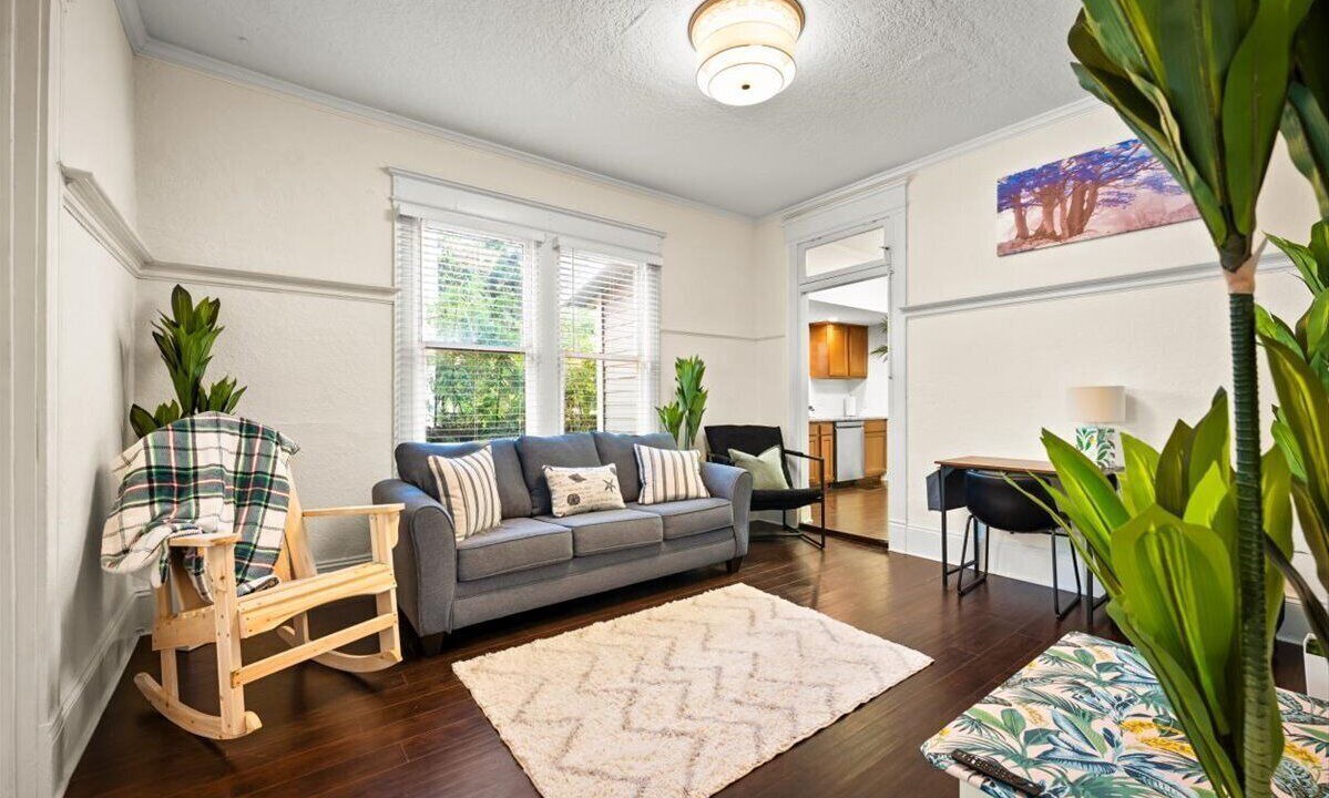 Photo of Livingroom in Urban Core