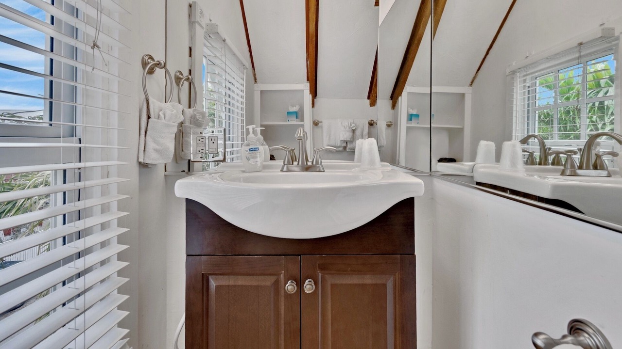 Photo of Bathroom in Historic Seaport