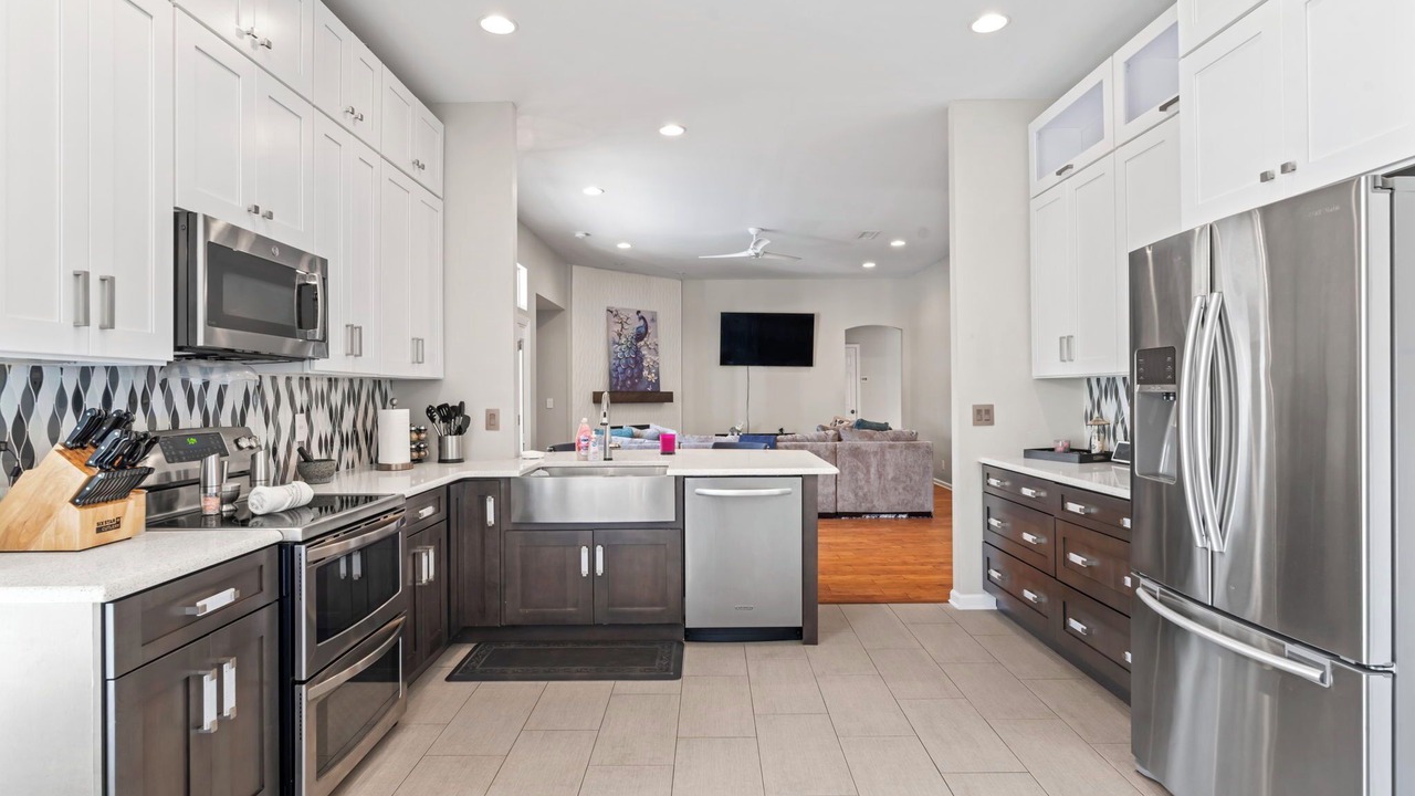 Photo of Kitchen in Sandalwood