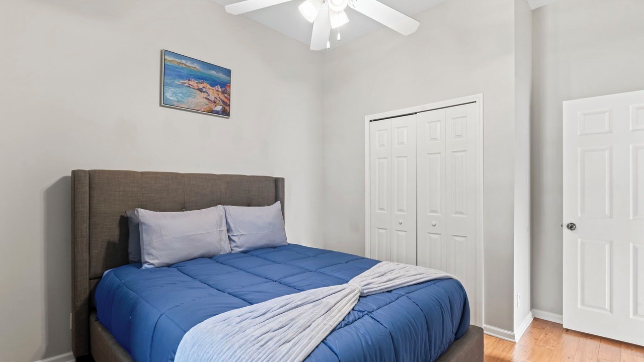 Photo of Bedroom in Sandalwood