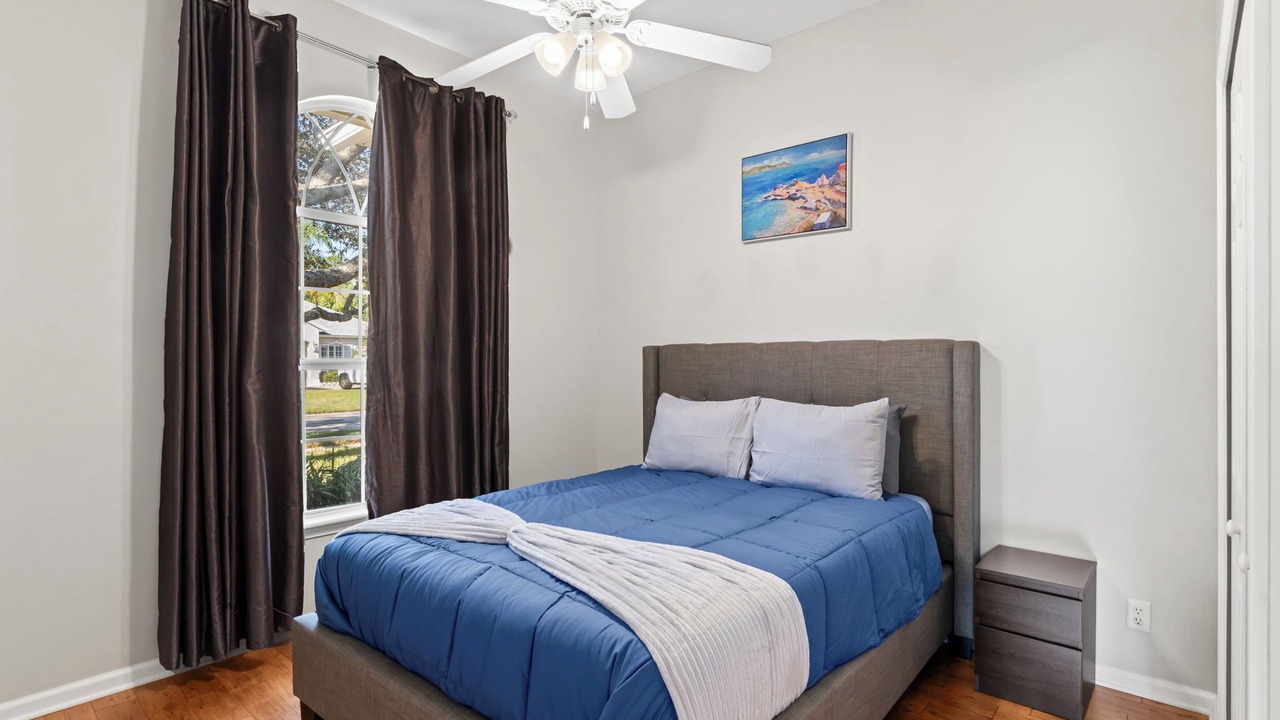 Photo of Bedroom in Sandalwood
